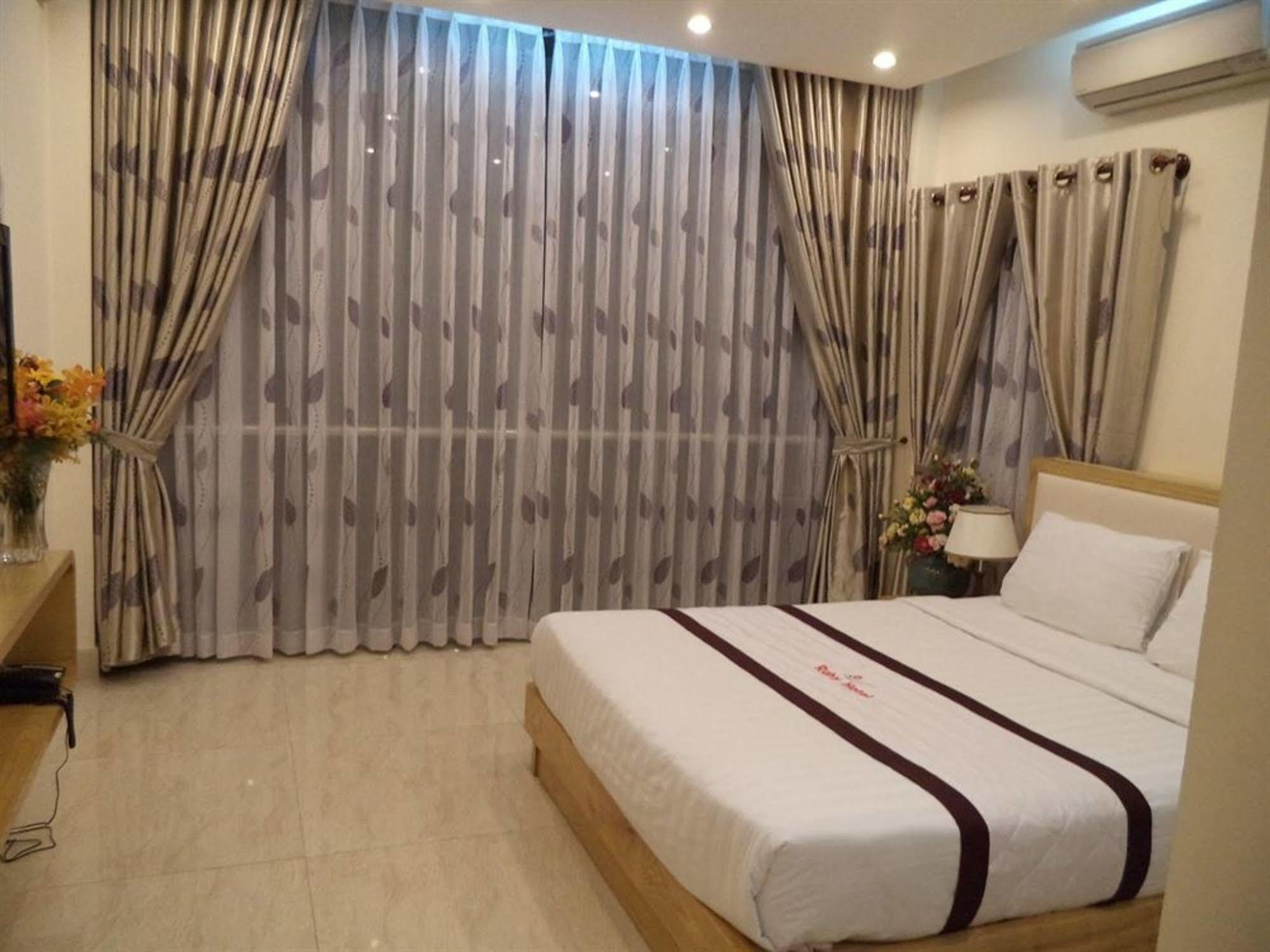 Ruby Hotel Ho Chi Minh City Exterior photo